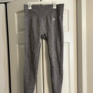 Light gray gym shark full length leggings